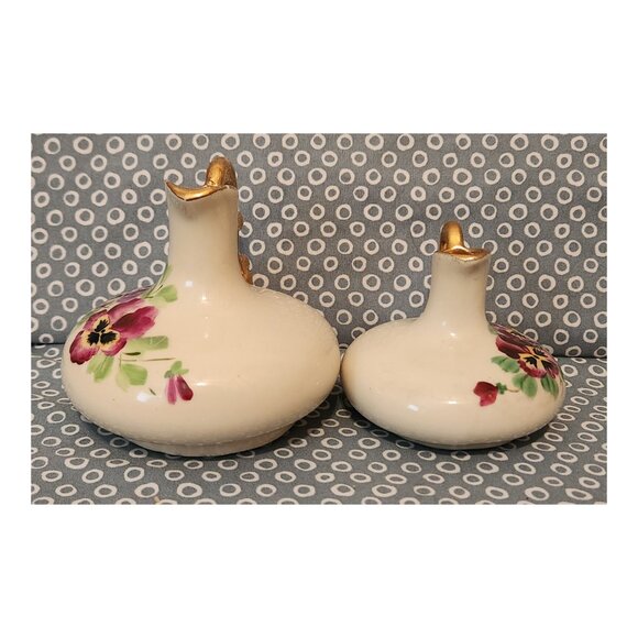 Two ~ Vintage Le Pere Mini Hand Painted Pansy Pitchers/ Vases with Gold Trim - Picture 3 of 11